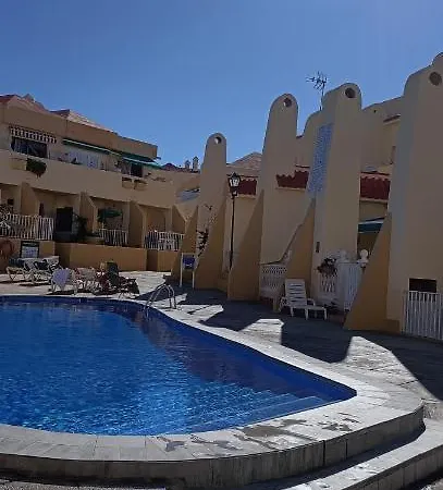 Mareverde Pool View 公寓 *
