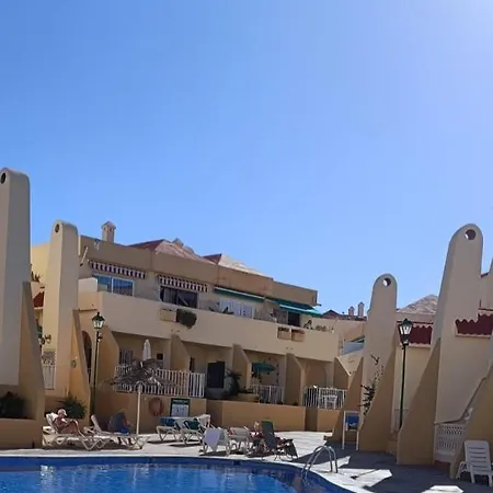 Mareverde Pool View 公寓 阿德耶